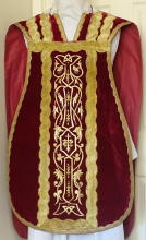 Red Antique Roman Vestment 8552